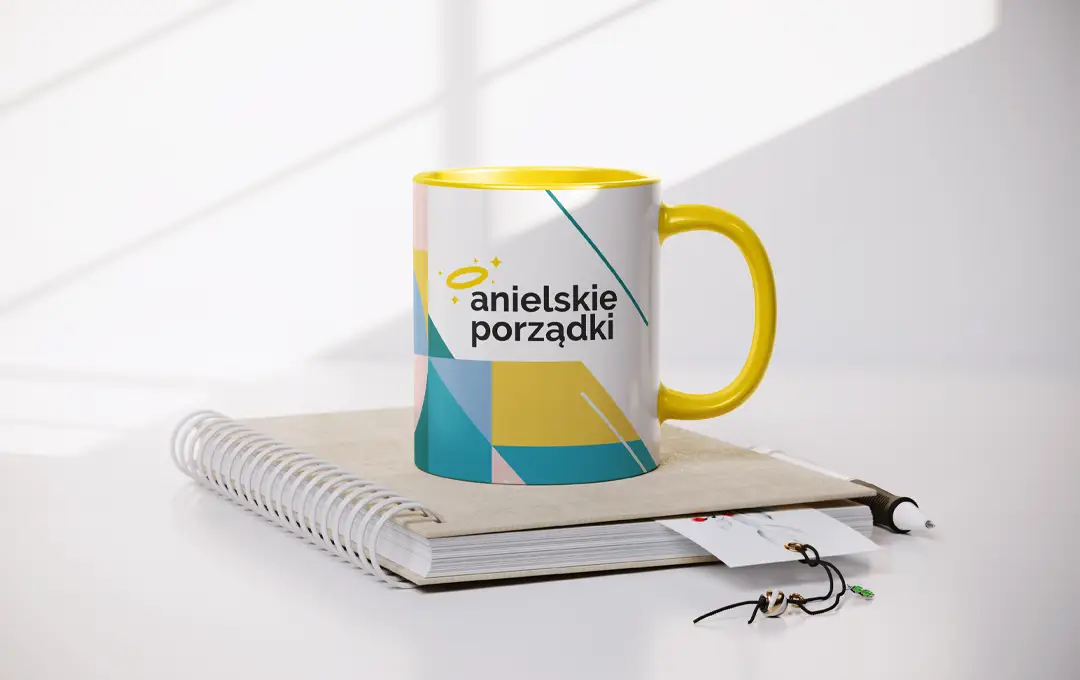 Kubek z nadrukiem logo Anielskie Porządki