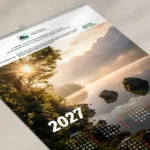 Kalendarz listwowany 2027 dla PUP w Ostrowie Wielkopolskim z widokiem górskiego jeziora o wschodzie słońca
